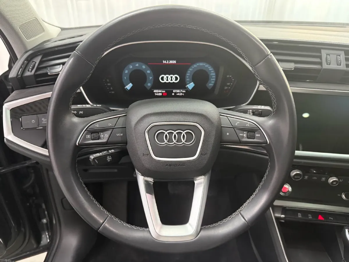 2022 Audi Q3 1.4T 150HP L4 7DCT,autocango,china used car exporter,china ev exporter,chinese used car exporter,chinese used ev exporter