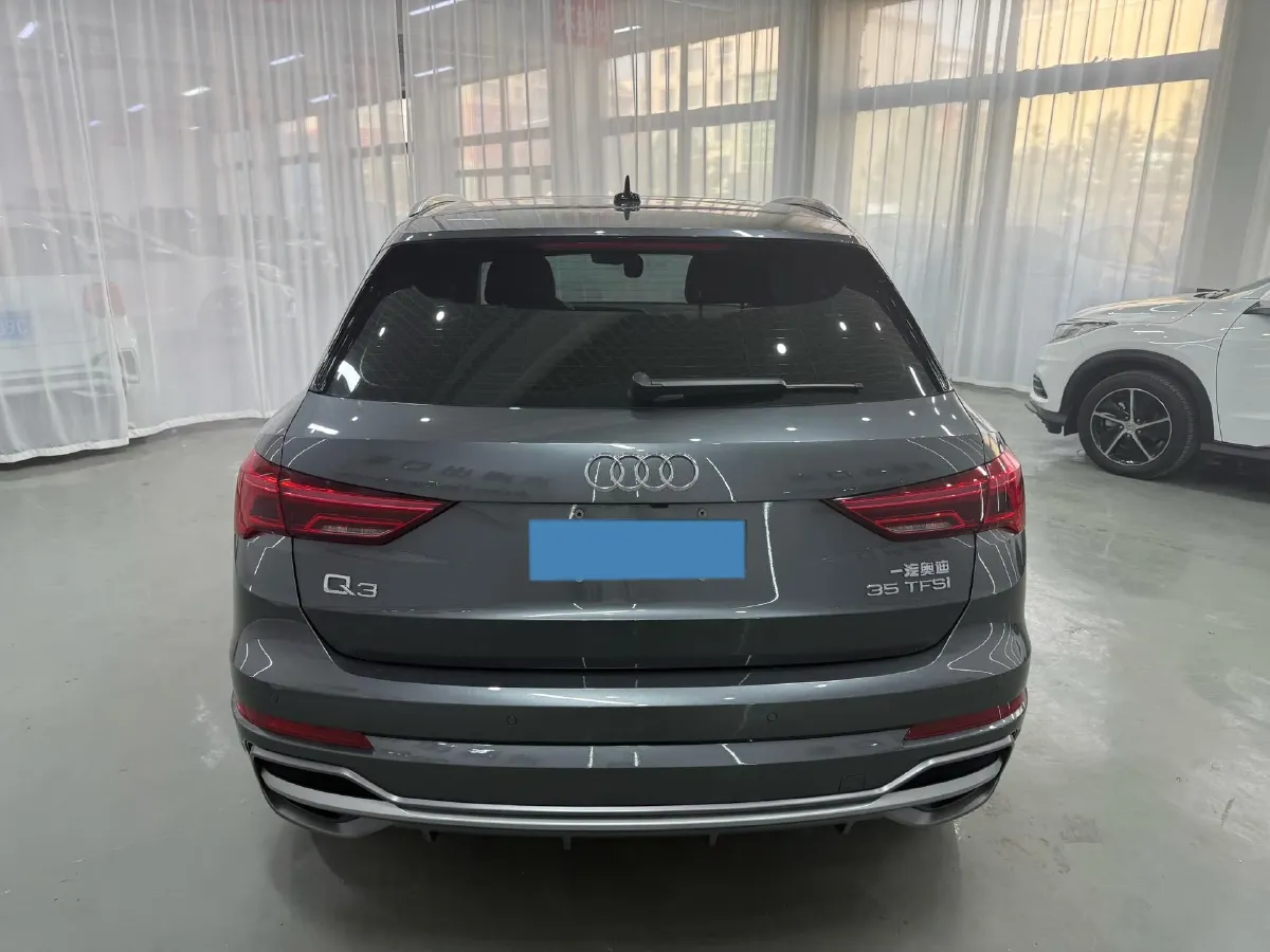 2022 Audi Q3 1.4T 150HP L4 7DCT,autocango,china used car exporter,china ev exporter,chinese used car exporter,chinese used ev exporter
