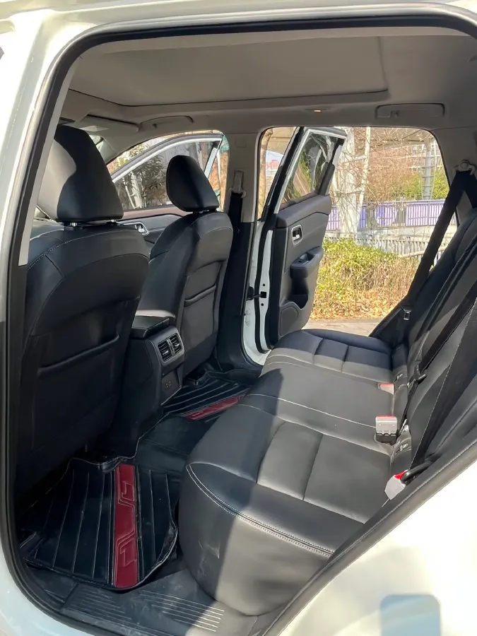 2021 Nissan X-Trail 1.5T 204HP L3 CVT,autocango,china used car exporter,china ev exporter,chinese used car exporter,chinese used ev exporter