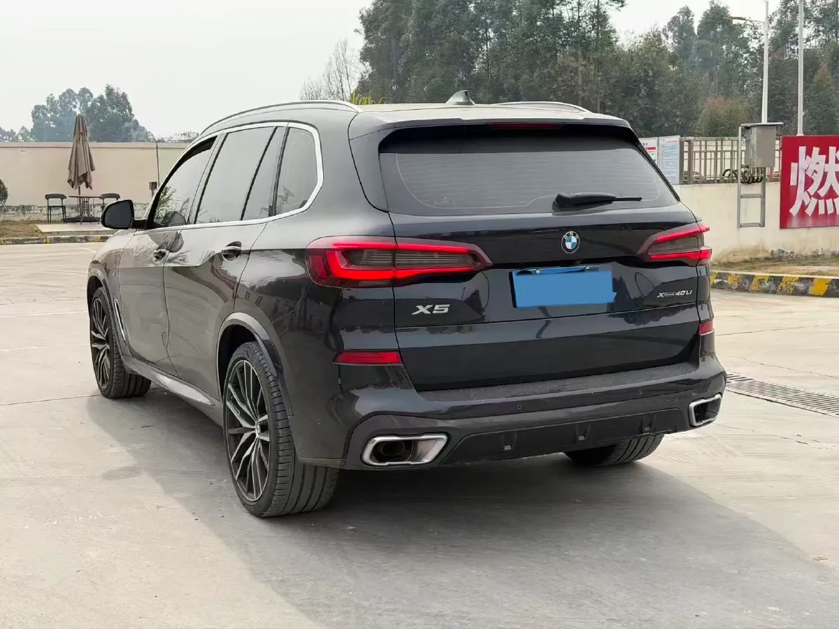 2022 BMW X5 3.0T 333HP L6 8AT,autocango,china used car exporter,china ev exporter,chinese used car exporter,chinese used ev exporter