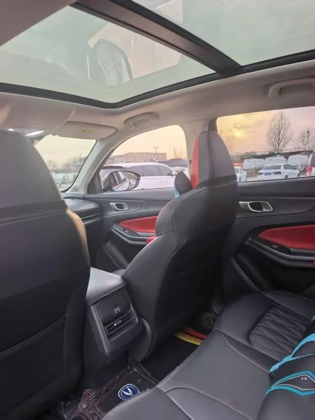 2022 ChangAn CS55 Plus 1.5T 188HP L4 7DCT,autocango,china used car exporter,china ev exporter,chinese used car exporter,chinese used ev exporter