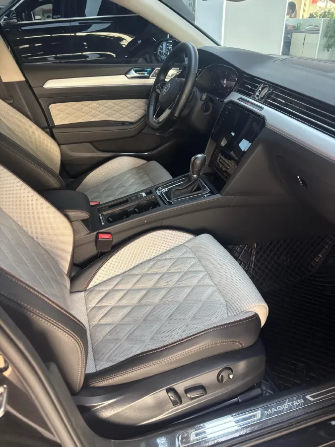 2023 Volkswagen Magotan 2.0T 186HP L4 7DCT,autocango,china used car exporter,china ev exporter,chinese used car exporter,chinese used ev exporter