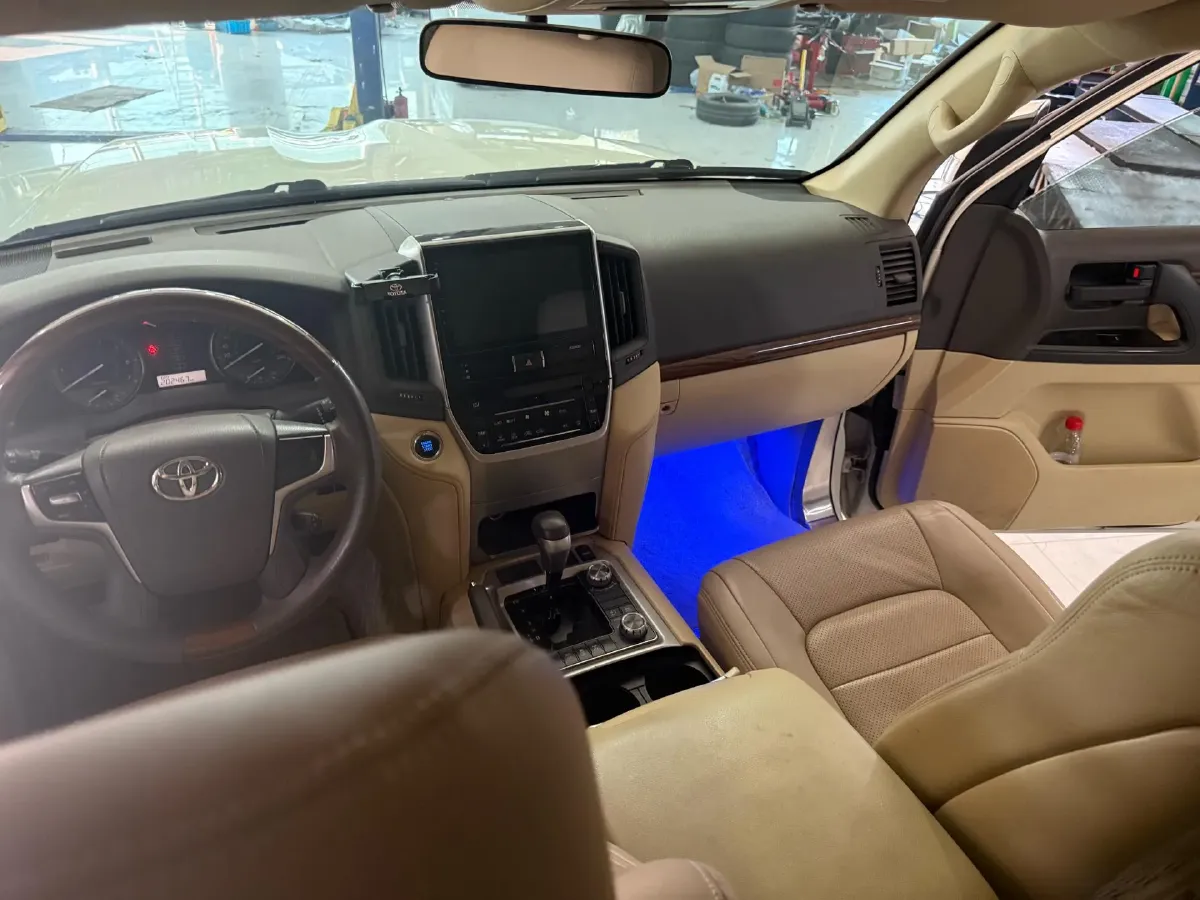 2015 Toyota Land Cruiser 4.0L 275HP V6 5AT,autocango,china used car exporter,china ev exporter,chinese used car exporter,chinese used ev exporter