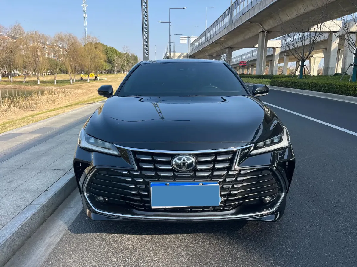 2022 Toyota Avalon 2.0L 178HP L4 CVT,autocango,china used car exporter,china ev exporter,chinese used car exporter,chinese used ev exporter