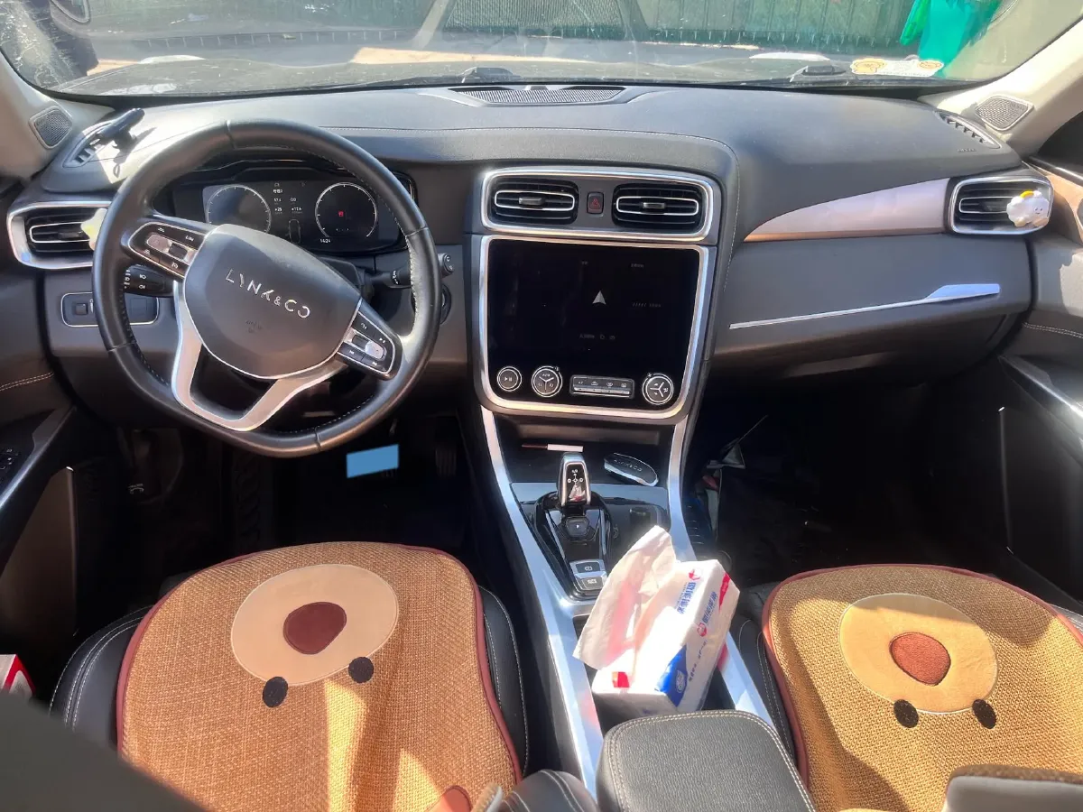 2019 LYNK&CO 01 2.0T 190HP L4 6AT,autocango,china used car exporter,china ev exporter,chinese used car exporter,chinese used ev exporter
