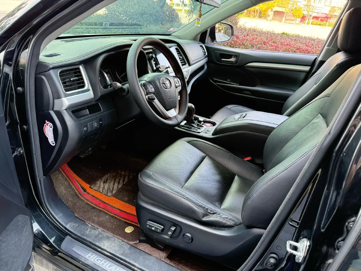 2018 Toyota Highlander 2.0T 220HP L4 6AT,autocango,china used car exporter,china ev exporter,chinese used car exporter,chinese used ev exporter