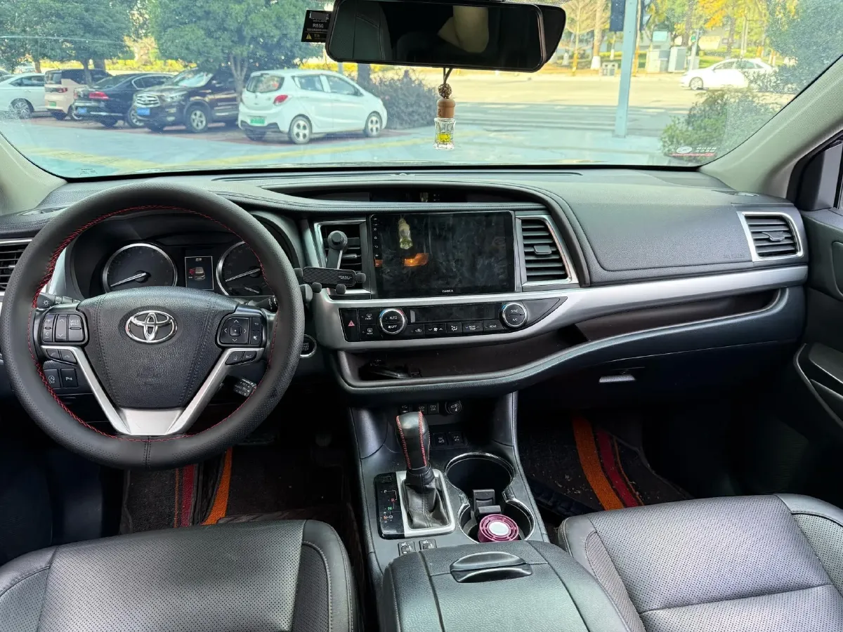 2018 Toyota Highlander 2.0T 220HP L4 6AT,autocango,china used car exporter,china ev exporter,chinese used car exporter,chinese used ev exporter