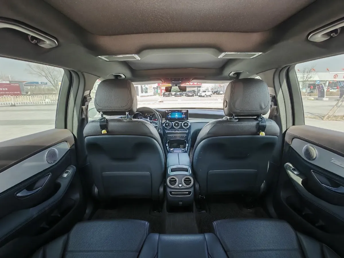 2020 Mercedes-Benz GLC Class 2.0T 197HP L4 9AT,autocango,china used car exporter,china ev exporter,chinese used car exporter,chinese used ev exporter