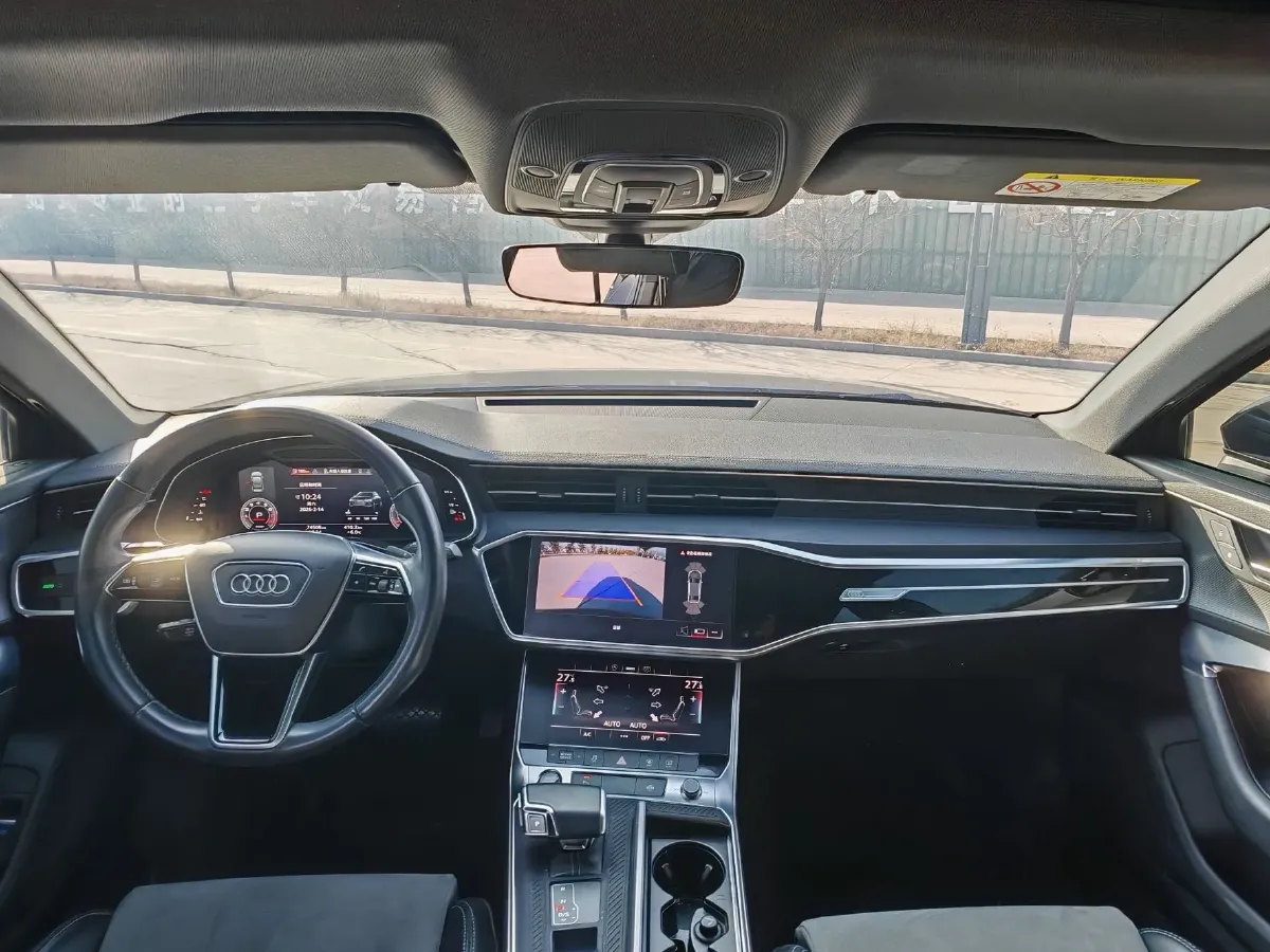 2022 Audi A6L 2.0T 190HP L4 7DCT,autocango,china used car exporter,china ev exporter,chinese used car exporter,chinese used ev exporter