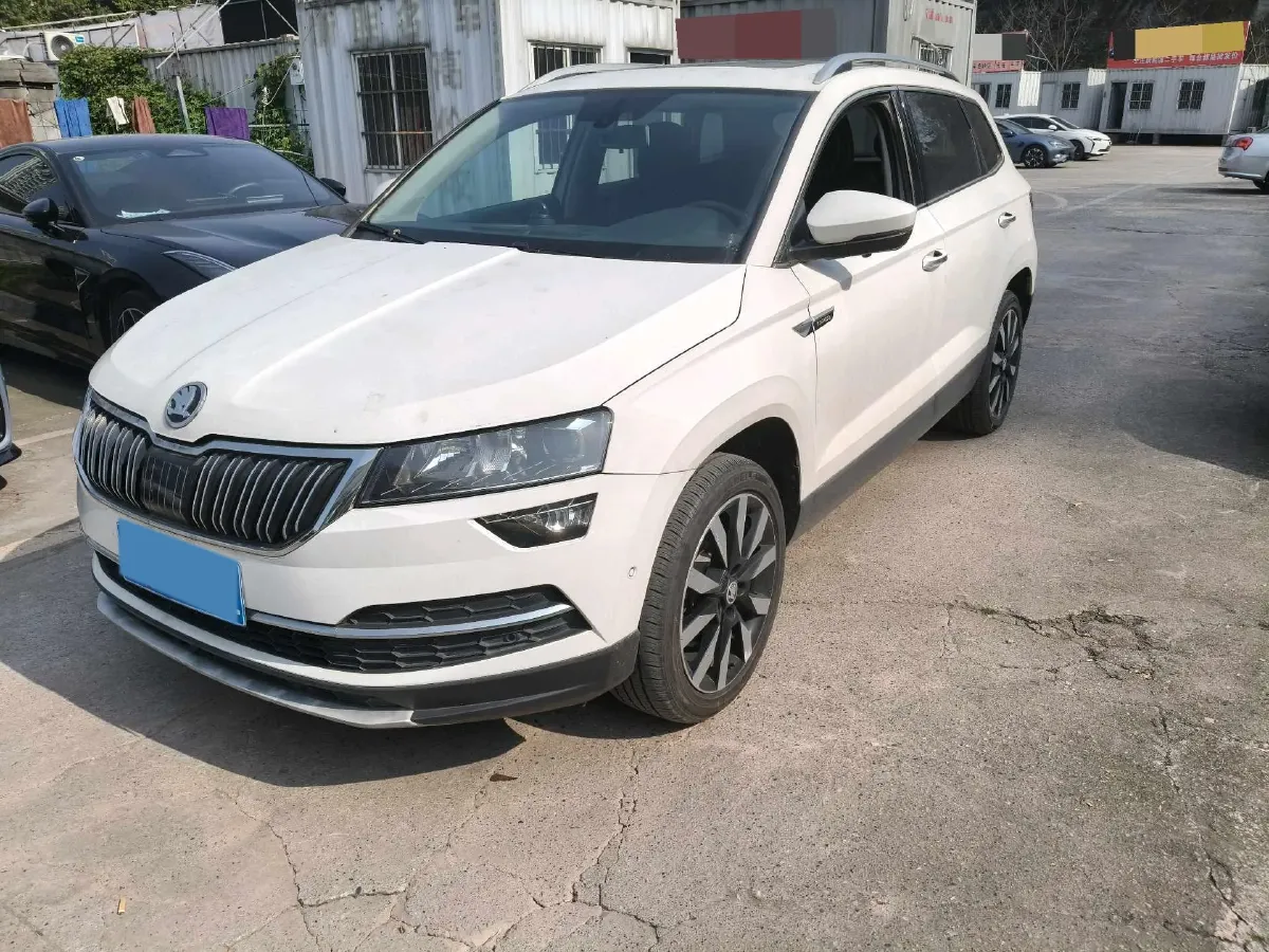 2020 Skoda Karoq 1.4T 150HP L4 7DCT,autocango,china used car exporter,china ev exporter,chinese used car exporter,chinese used ev exporter