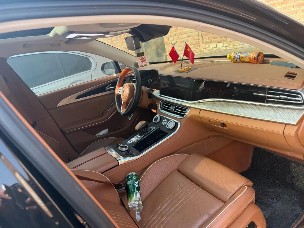 2020 HongQi H9 2.0T 252HP L4 7DCT,autocango,china used car exporter,china ev exporter,chinese used car exporter,chinese used ev exporter