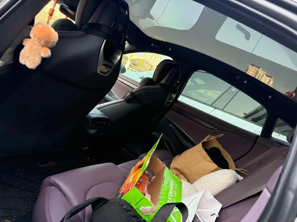 2024 MI SU7 BEV 73.6KWH,autocango,china used car exporter,china ev exporter,chinese used car exporter,chinese used ev exporter