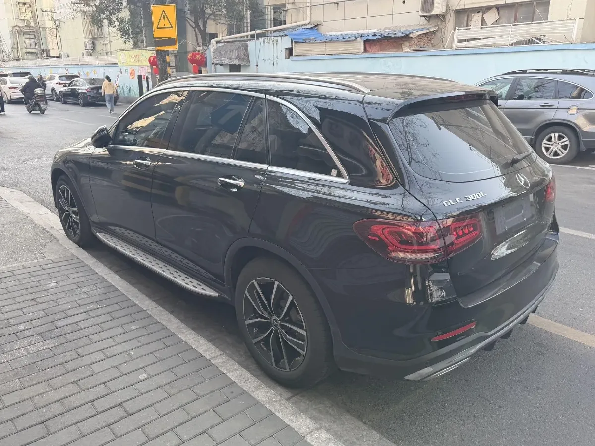 2021 Mercedes-Benz GLC Class 2.0T 197HP L4 9AT,autocango,china used car exporter,china ev exporter,chinese used car exporter,chinese used ev exporter