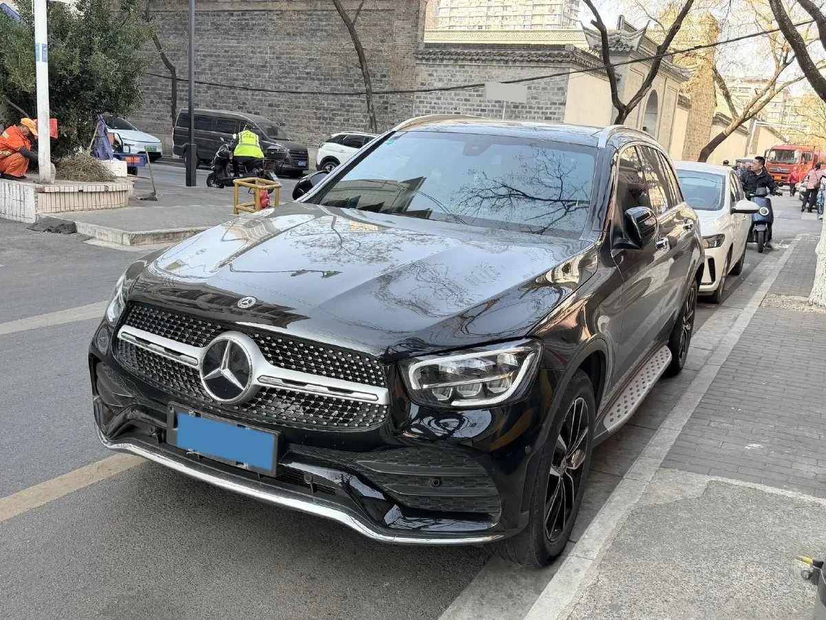 2021 Mercedes-Benz GLC Class 2.0T 197HP L4 9AT,autocango,china used car exporter,china ev exporter,chinese used car exporter,chinese used ev exporter