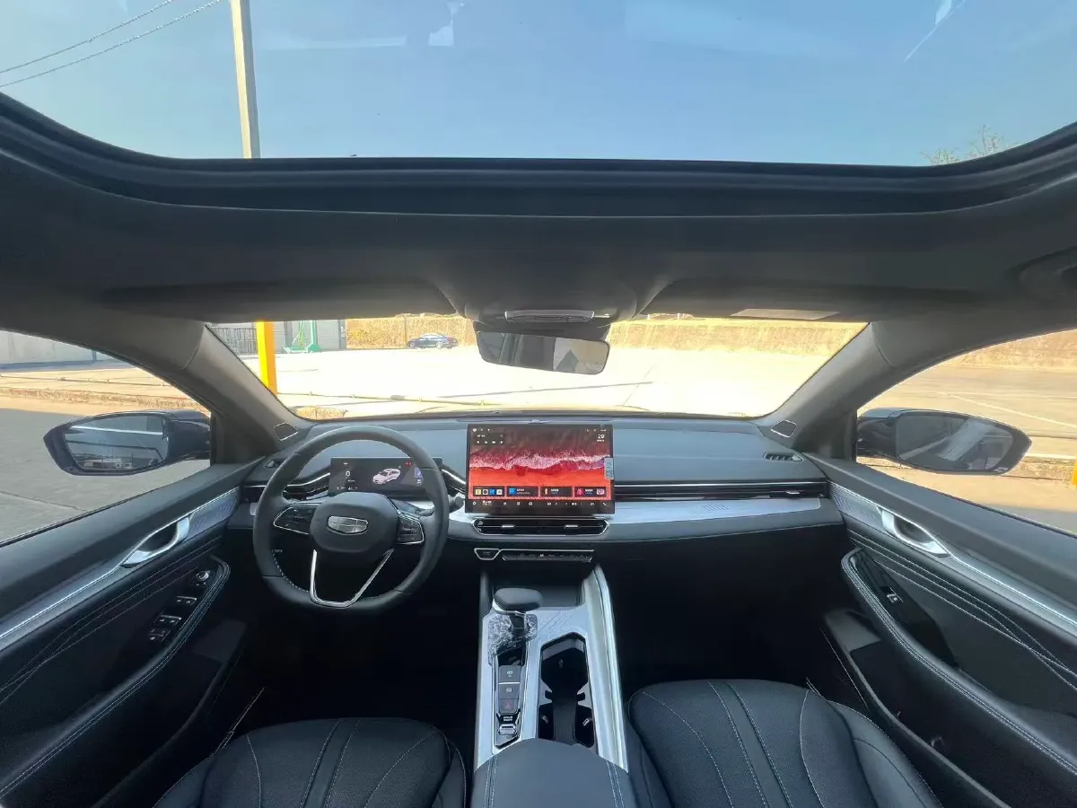 2025 Geely Preface 1.5T 181HP L4 7DCT,autocango,china used car exporter,china ev exporter,chinese used car exporter,chinese used ev exporter