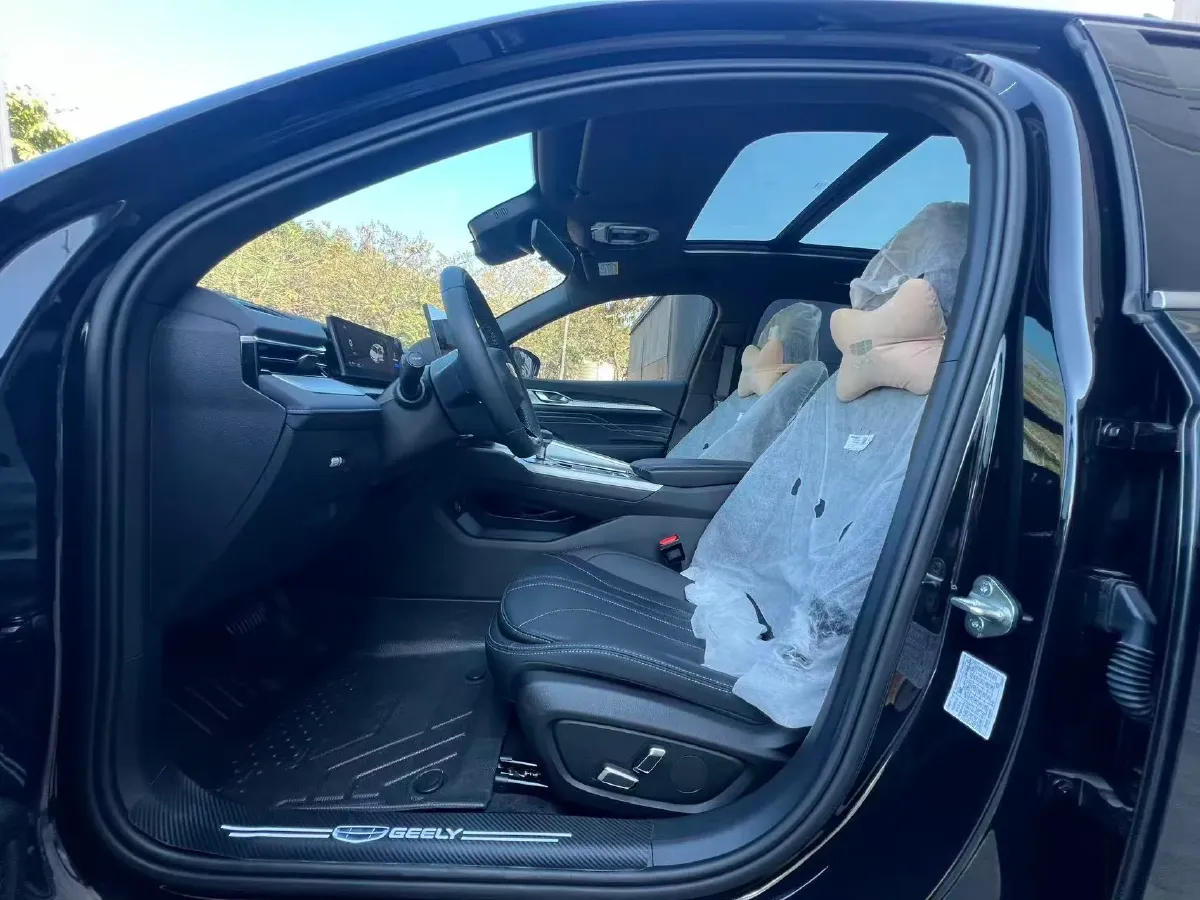 2025 Geely Preface 1.5T 181HP L4 7DCT,autocango,china used car exporter,china ev exporter,chinese used car exporter,chinese used ev exporter