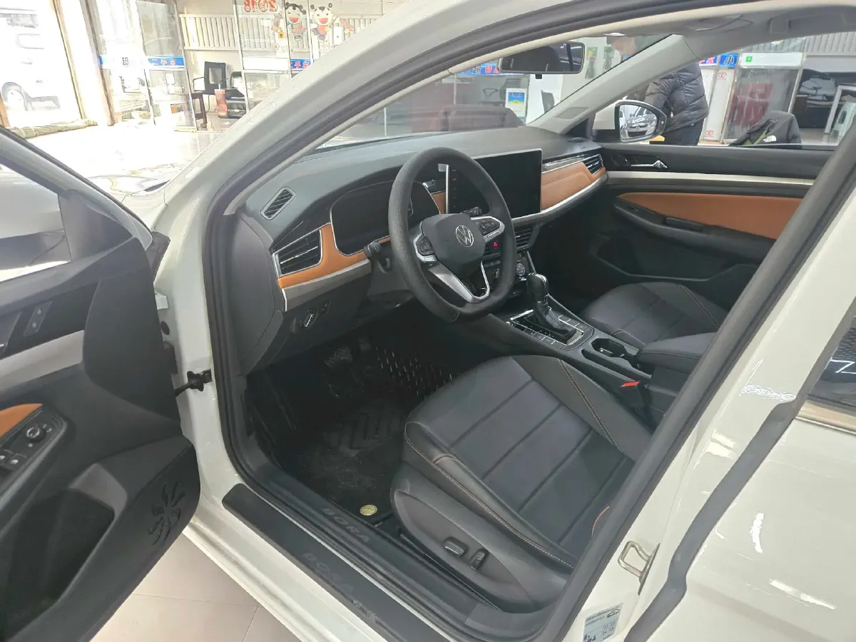 2023 Volkswagen Bora 1.2T 116HP L4 7DCT,autocango,china used car exporter,china ev exporter,chinese used car exporter,chinese used ev exporter