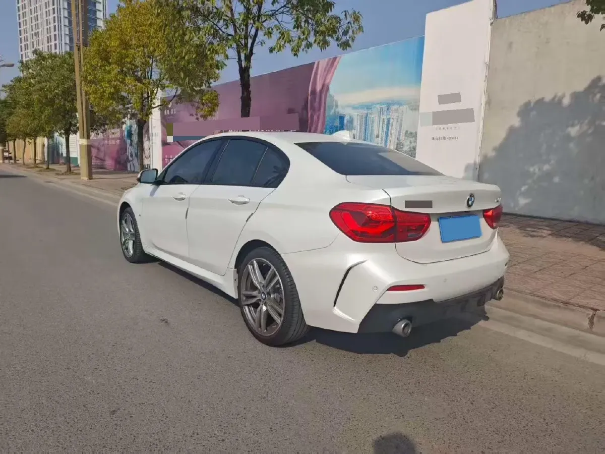 2020 BMW 1 Series 2.0T 192HP L4 7DCT,autocango,china used car exporter,china ev exporter,chinese used car exporter,chinese used ev exporter