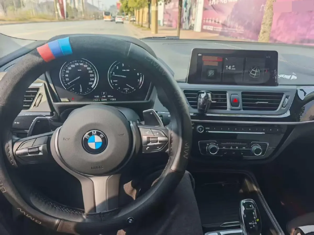 2020 BMW 1 Series 2.0T 192HP L4 7DCT,autocango,china used car exporter,china ev exporter,chinese used car exporter,chinese used ev exporter