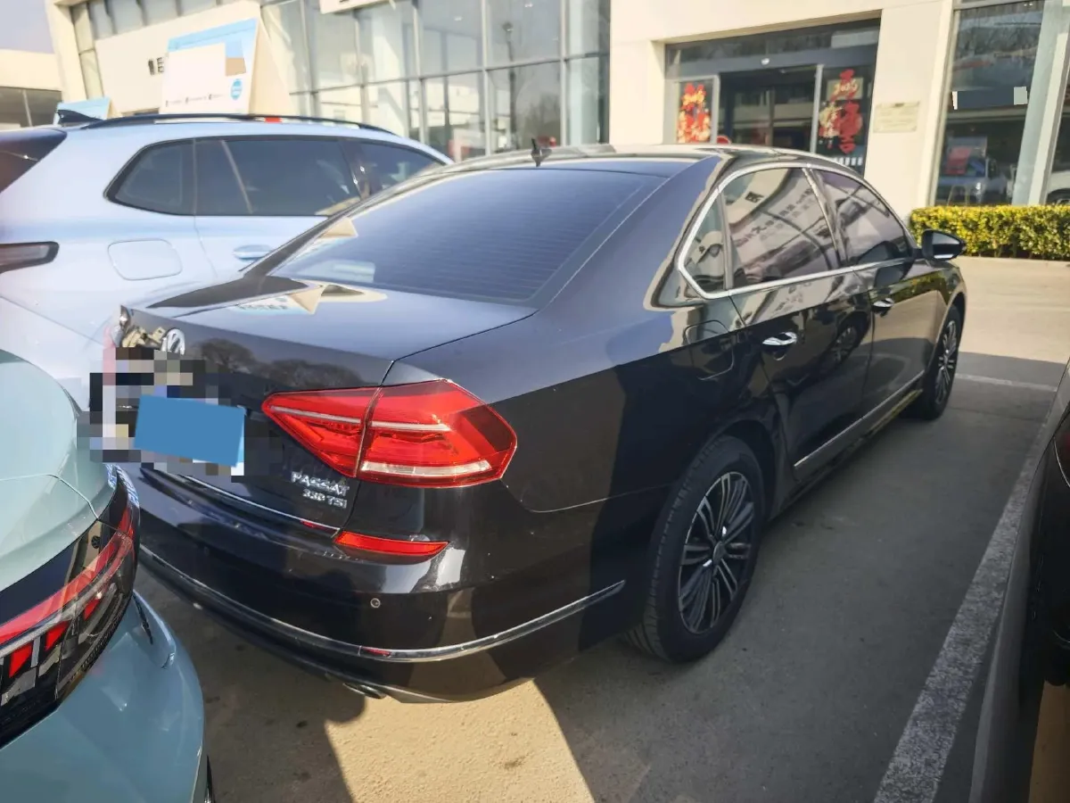 2017 Volkswagen Passat 1.8T 180HP L4 7DCT,autocango,china used car exporter,china ev exporter,chinese used car exporter,chinese used ev exporter