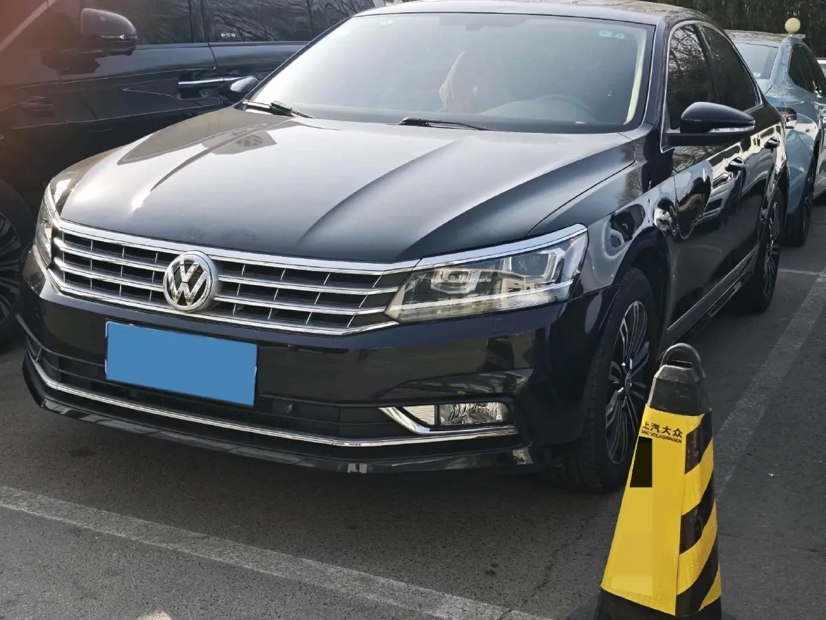2017 Volkswagen Passat 1.8T 180HP L4 7DCT,autocango,china used car exporter,china ev exporter,chinese used car exporter,chinese used ev exporter