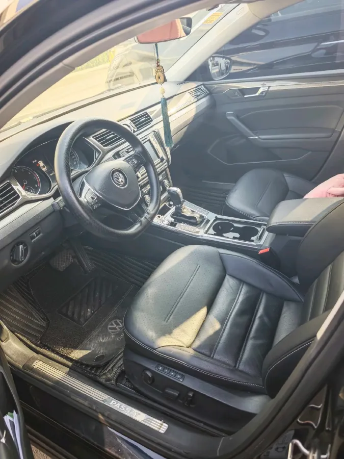 2017 Volkswagen Passat 1.8T 180HP L4 7DCT,autocango,china used car exporter,china ev exporter,chinese used car exporter,chinese used ev exporter