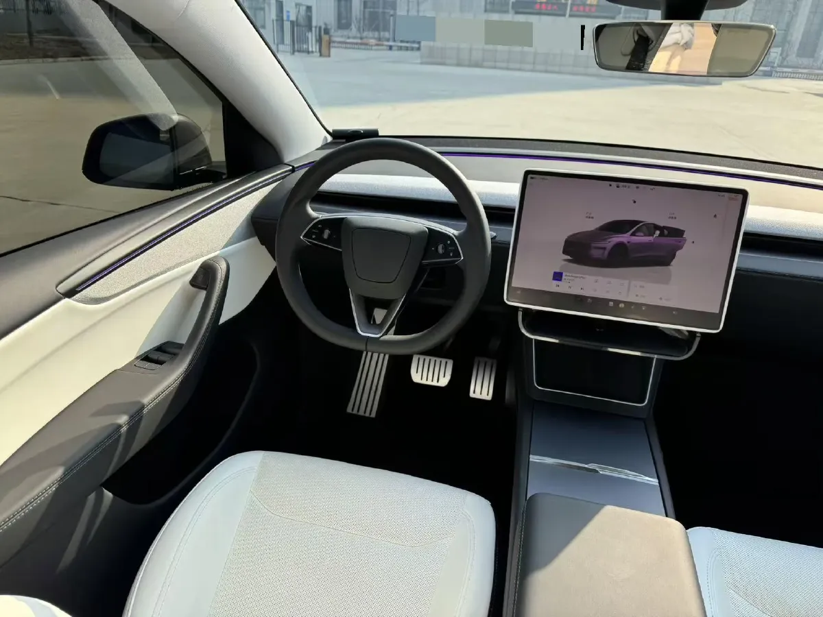 2025 Tesla Model Y BEV 62.5KWH,autocango,china used car exporter,china ev exporter,chinese used car exporter,chinese used ev exporter