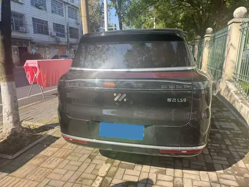 2026 IM LS9 REEV 155HP REEV,autocango,china used car exporter,china ev exporter,chinese used car exporter,chinese used ev exporter