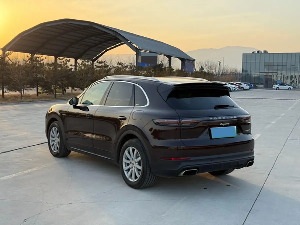 2019 Porsche Cayenne 2.0T 252HP L4 8AT PHEV 14.1KWH,autocango,china used car exporter,china ev exporter,chinese used car exporter,chinese used ev exporter