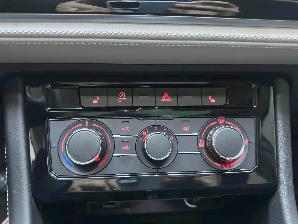 2022 Jetta VS7 1.4T 150HP L4 6AT,autocango,china used car exporter,china ev exporter,chinese used car exporter,chinese used ev exporter