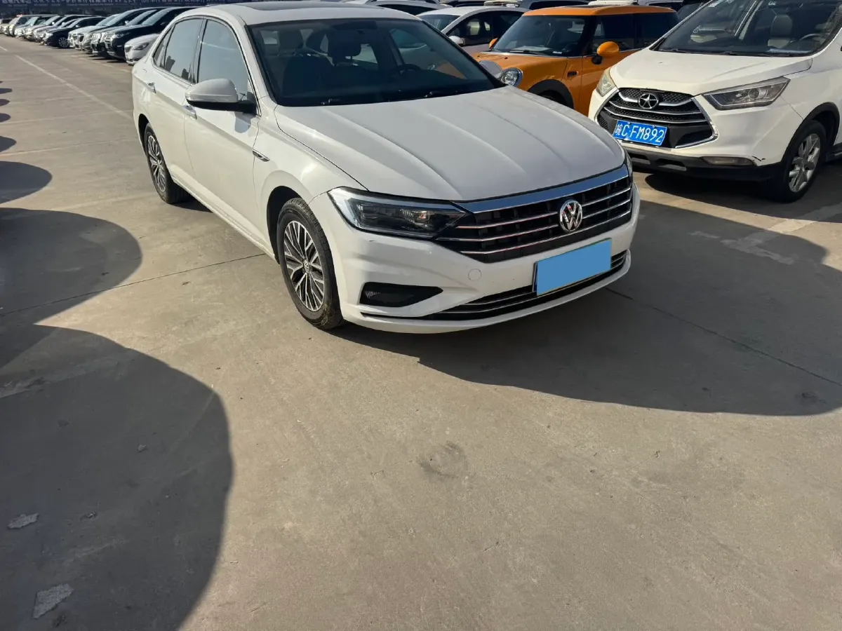 2019 Jeep Renegade 1.3T 173HP L4 7DCT,autocango,china used car exporter,china ev exporter,chinese used car exporter,chinese used ev exporter