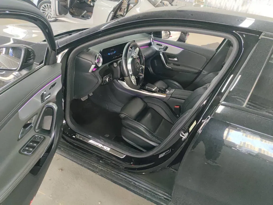 2022 Mercedes-Benz A AMG 2.0T 387HP L4 8DCT,autocango,china used car exporter,china ev exporter,chinese used car exporter,chinese used ev exporter