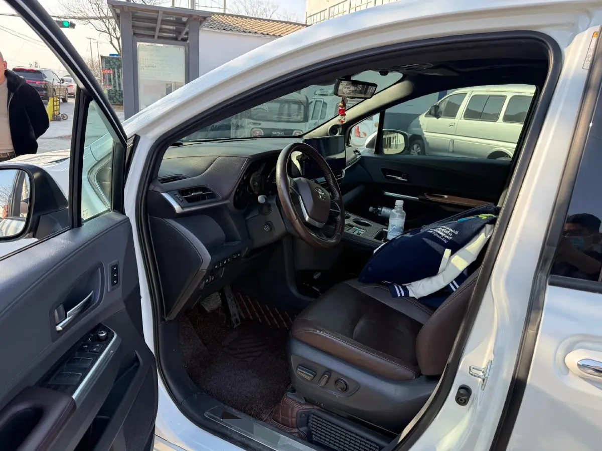 2021 Toyota Sienna 2.5L 192HP L4 E-CVT Hybrid,autocango,china used car exporter,china ev exporter,chinese used car exporter,chinese used ev exporter