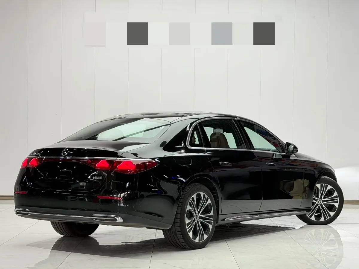 2024 Mercedes-Benz E Class 2.0T 204HP L4 9AT PHEV 25.4KWH,autocango,china used car exporter,china ev exporter,chinese used car exporter,chinese used ev exporter