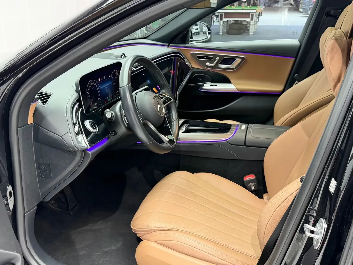 2024 Mercedes-Benz E Class 2.0T 204HP L4 9AT PHEV 25.4KWH,autocango,china used car exporter,china ev exporter,chinese used car exporter,chinese used ev exporter
