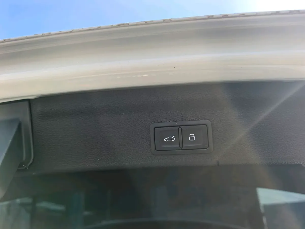 2023 Audi Q3 1.5T 160HP L4 7DCT,autocango,china used car exporter,china ev exporter,chinese used car exporter,chinese used ev exporter