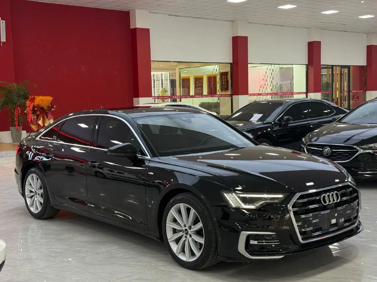 2023 Audi A6L 2.0T 245HP L4 7DCT,autocango,china used car exporter,china ev exporter,chinese used car exporter,chinese used ev exporter