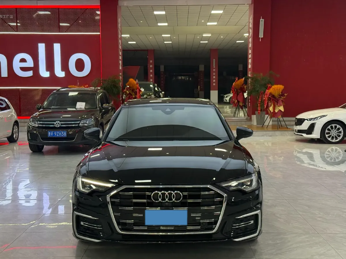 2023 Audi A6L 2.0T 245HP L4 7DCT,autocango,china used car exporter,china ev exporter,chinese used car exporter,chinese used ev exporter