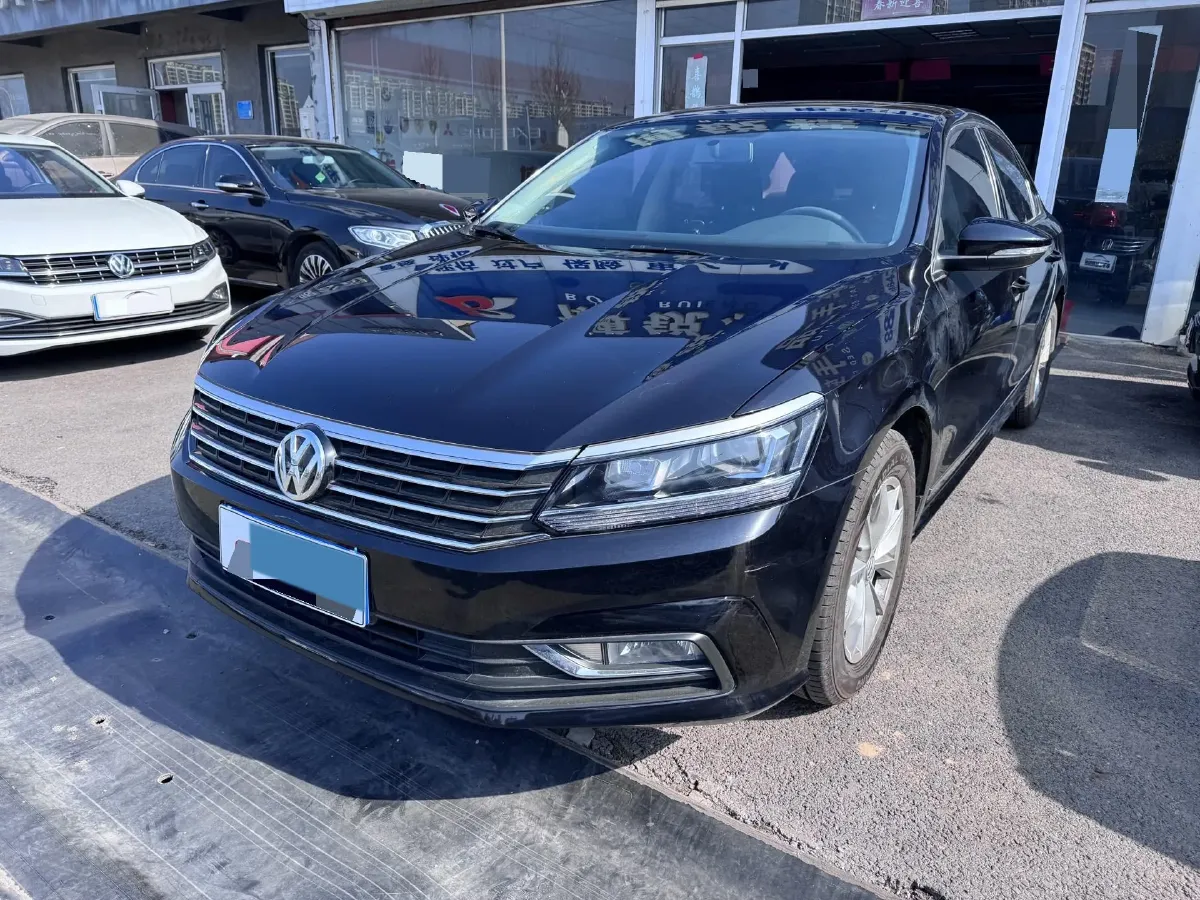 2017 Volkswagen Passat 1.4T 150HP L4 7DCT,autocango,china used car exporter,china ev exporter,chinese used car exporter,chinese used ev exporter