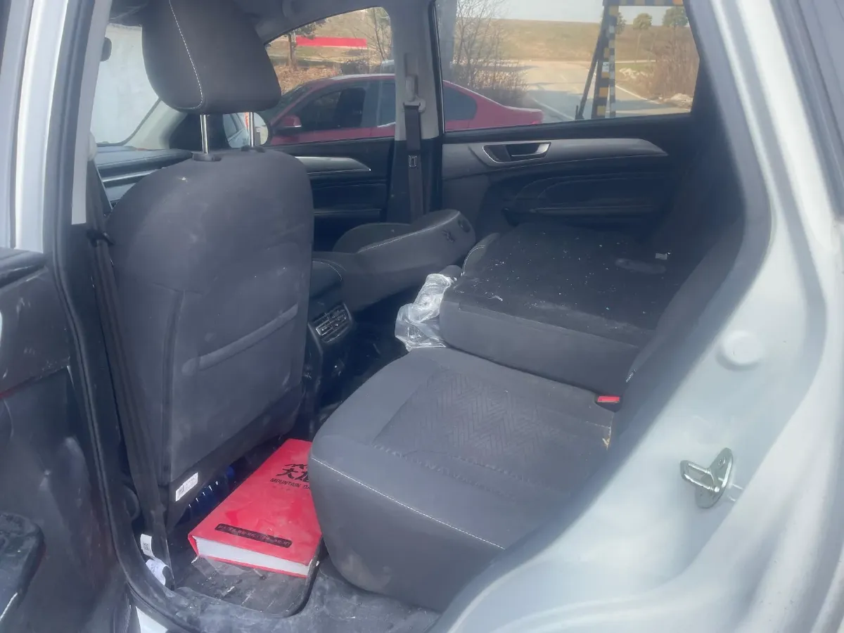 2023 Haval M6 1.5T 150HP L4 7DCT,autocango,china used car exporter,china ev exporter,chinese used car exporter,chinese used ev exporter