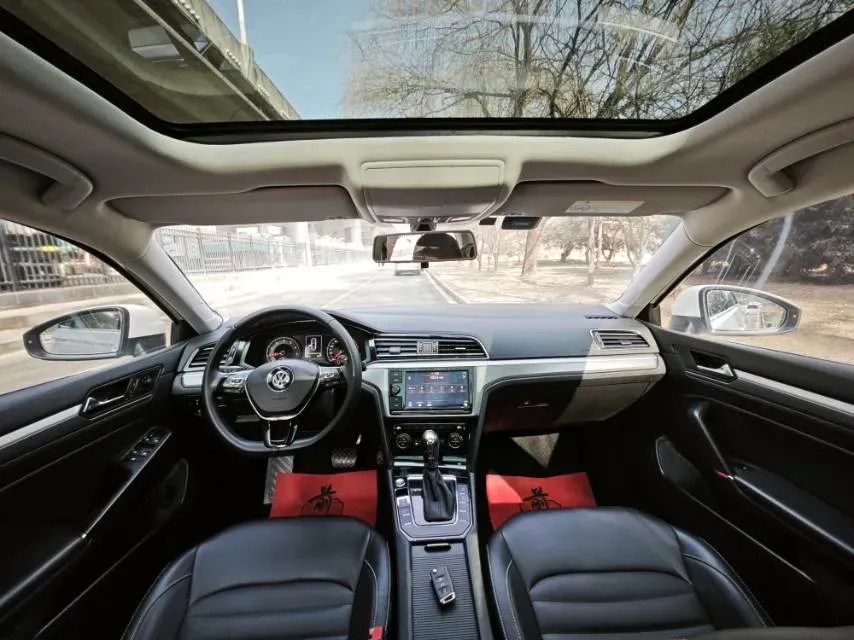 2019 Volkswagen Passat 1.4T 150HP L4 7DCT,autocango,china used car exporter,china ev exporter,chinese used car exporter,chinese used ev exporter