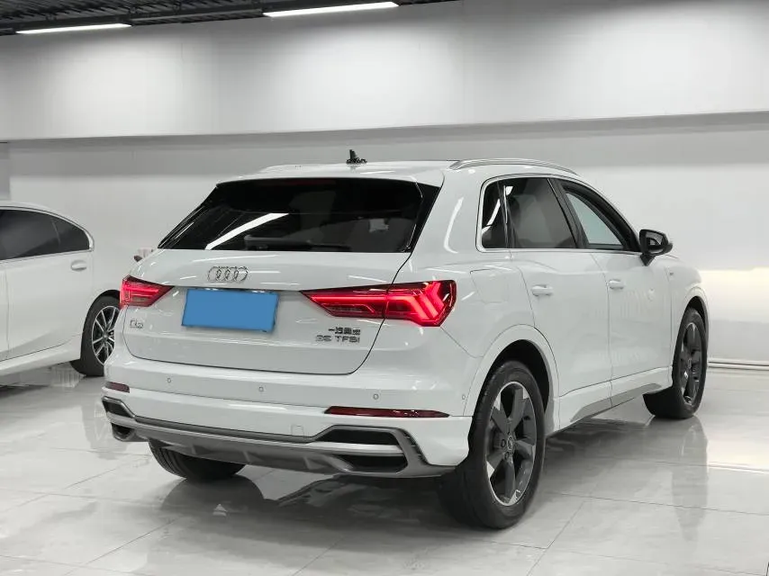 2022 Audi Q3 1.4T 150HP L4 7DCT,autocango,china used car exporter,china ev exporter,chinese used car exporter,chinese used ev exporter