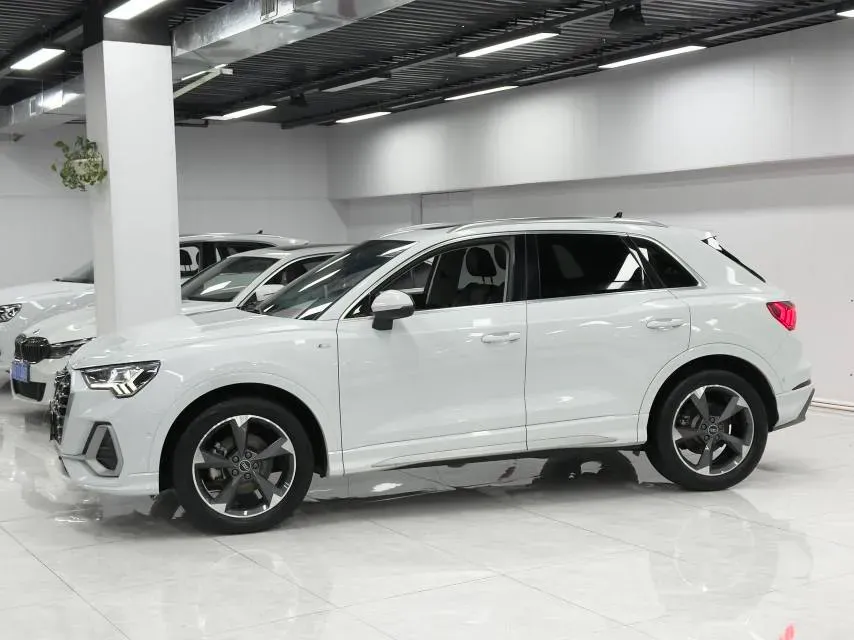 2022 Audi Q3 1.4T 150HP L4 7DCT,autocango,china used car exporter,china ev exporter,chinese used car exporter,chinese used ev exporter