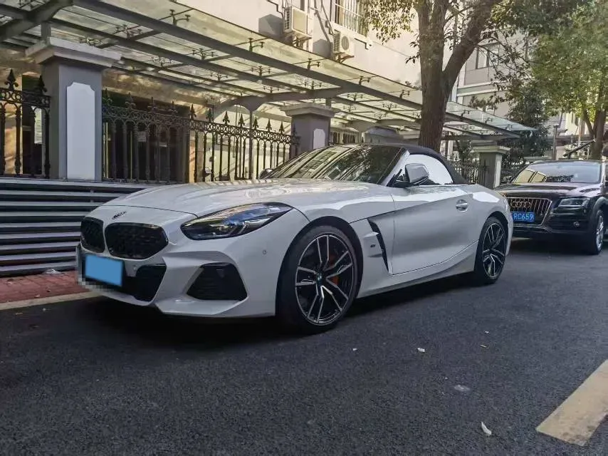 2022 BMW Z4 2.0T 197HP L4 8AT,autocango,china used car exporter,china ev exporter,chinese used car exporter,chinese used ev exporter