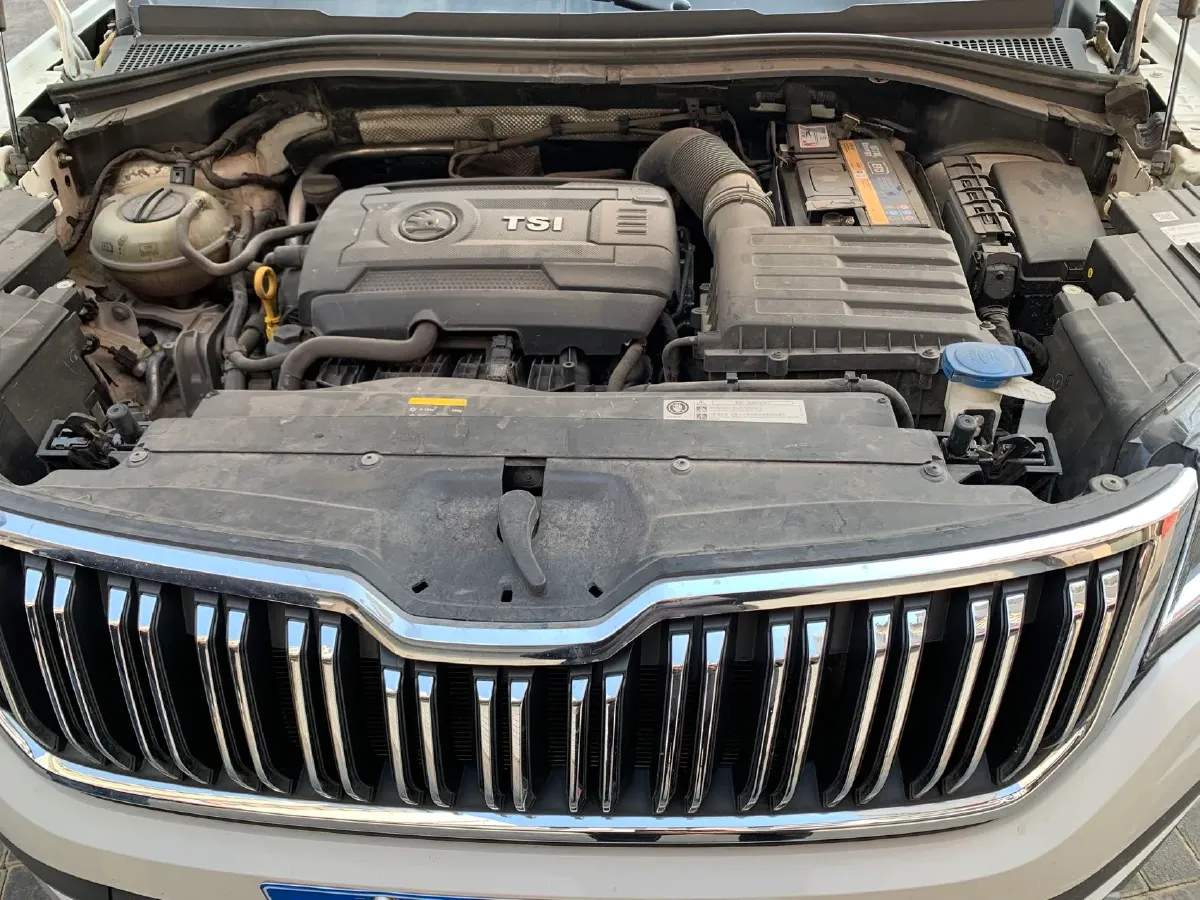 2017 Skoda Kodiak 1.8T 180HP L4 7DCT,autocango,china used car exporter,china ev exporter,chinese used car exporter,chinese used ev exporter