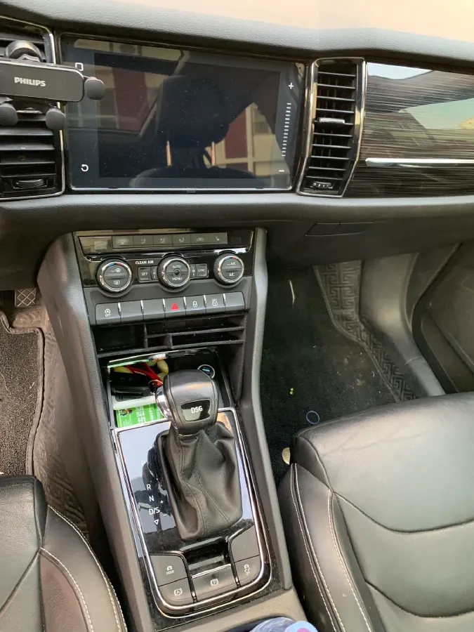 2017 Skoda Kodiak 1.8T 180HP L4 7DCT,autocango,china used car exporter,china ev exporter,chinese used car exporter,chinese used ev exporter