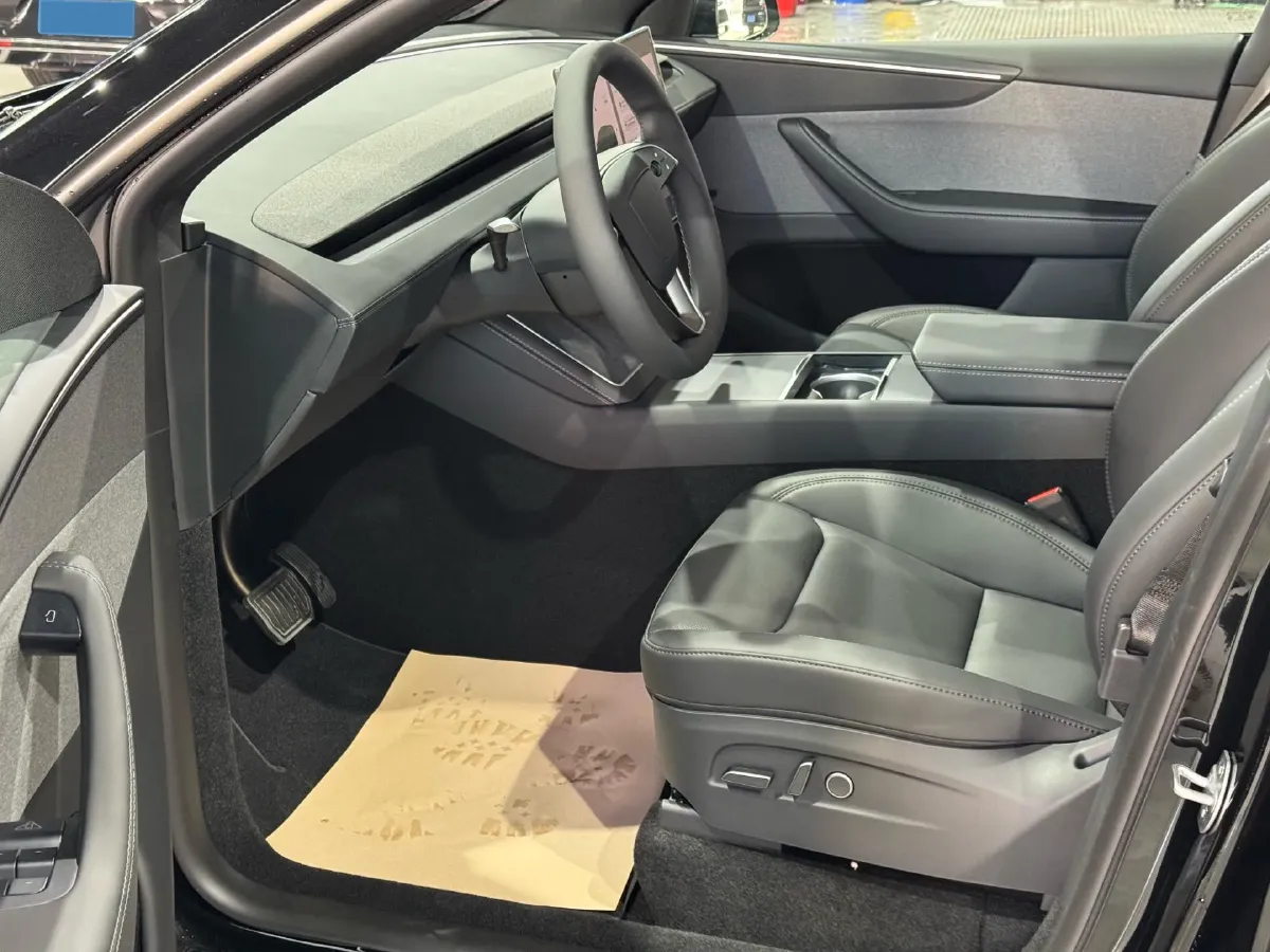 2026 Tesla Model Y BEV,autocango,china used car exporter,china ev exporter,chinese used car exporter,chinese used ev exporter