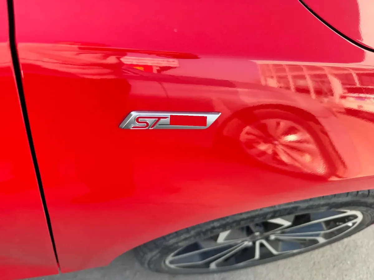 2021 Ford Focus 1.5T 174HP L3 8AT,autocango,china used car exporter,china ev exporter,chinese used car exporter,chinese used ev exporter