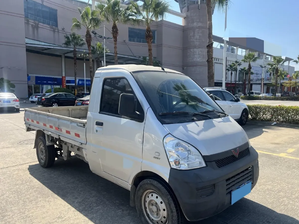 2020 WuLing RongGuang Mini Truck 1.5L 99HP L4 5MT,autocango,china used car exporter,china ev exporter,chinese used car exporter,chinese used ev exporter