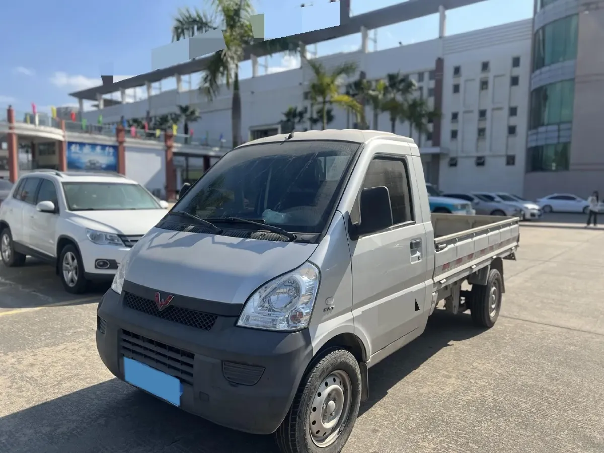 2020 WuLing RongGuang Mini Truck 1.5L 99HP L4 5MT,autocango,china used car exporter,china ev exporter,chinese used car exporter,chinese used ev exporter